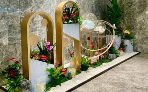 ������ֲ�������������д��¥��ֲ��ڼ���Ǯ?